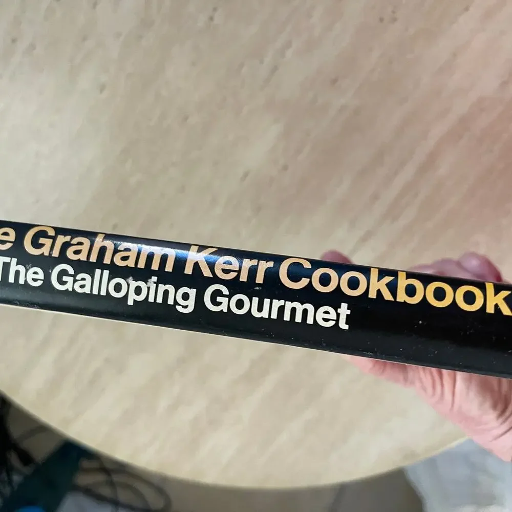The Graham Kerr Cookbook The Galloping Gourmet Vintage 1969